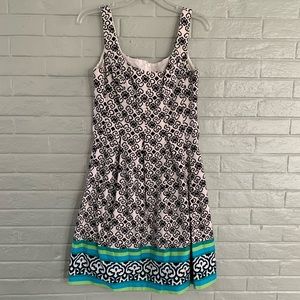 Size 4 Nine West Cream 8 Black sleeveless A-line Dress